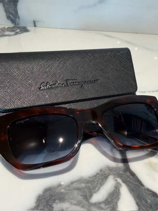 Ferragamo Sunglasses main image 6